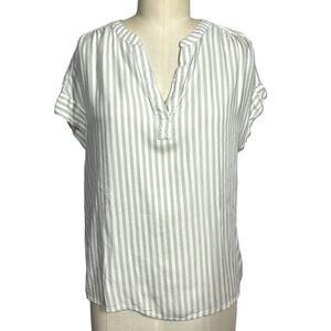 Jones New York Beige and White Striped Casual Hi Lo Shirt Blouse Size Medium $65